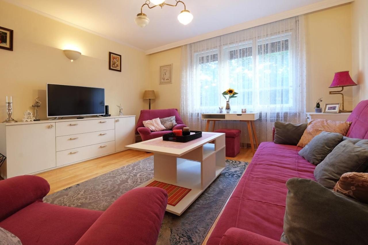 Paradise Starry Suite-City Center Belgrado Exterior foto